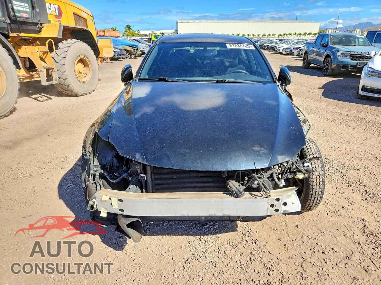 LEXUS IS 2012 - JTHBF5C22C5161005
