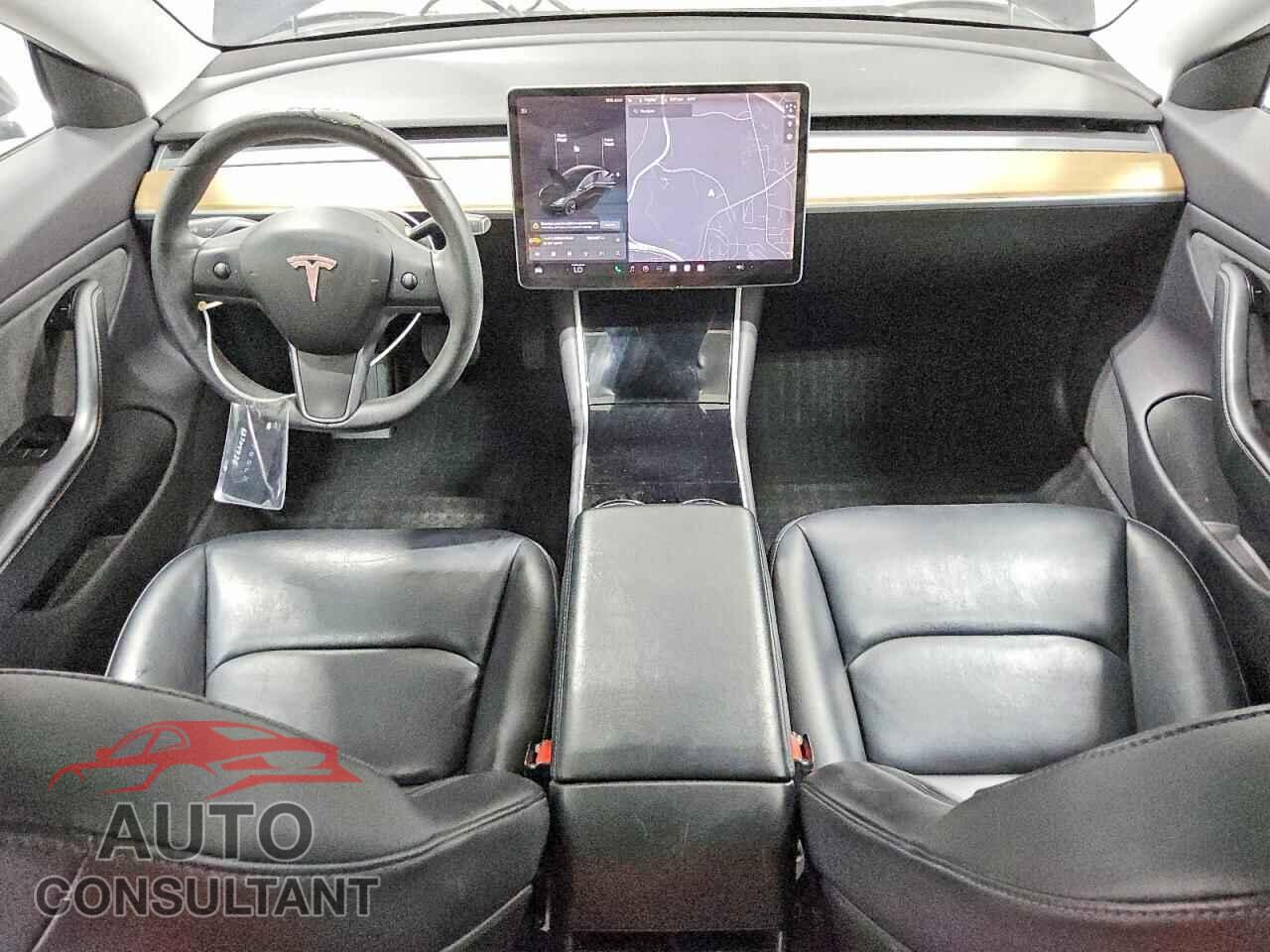 TESLA MODEL 3 2019 - 5YJ3E1EA5KF421142