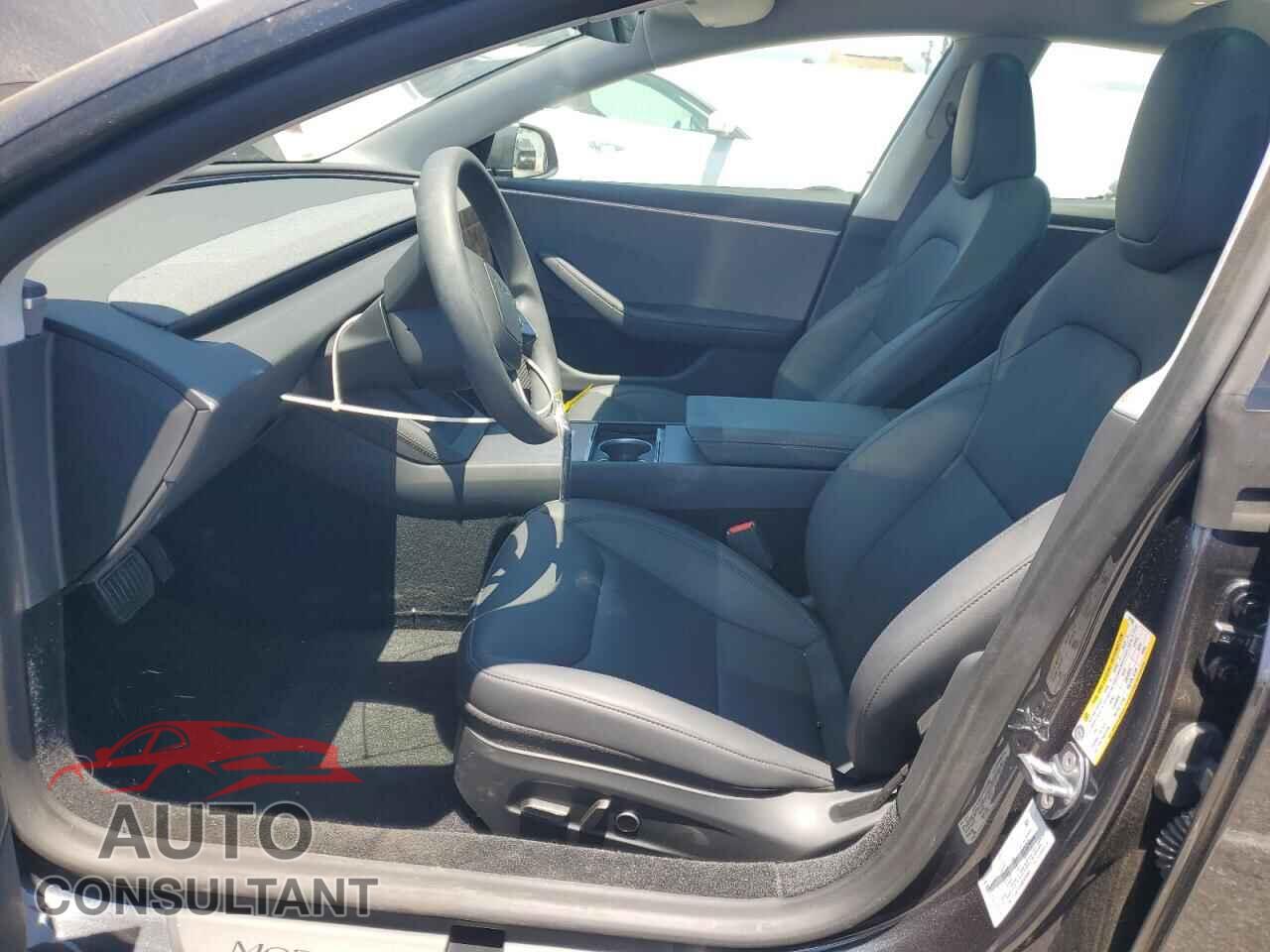 TESLA MODEL 3 2025 - 5YJ3E1EA6SF935985