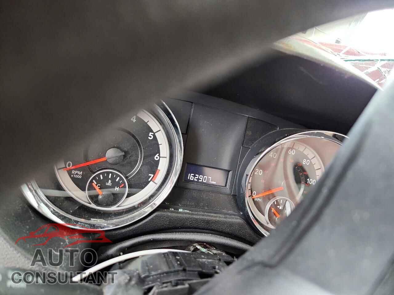 DODGE CARAVAN 2012 - 2C4RDGCG5CR210018