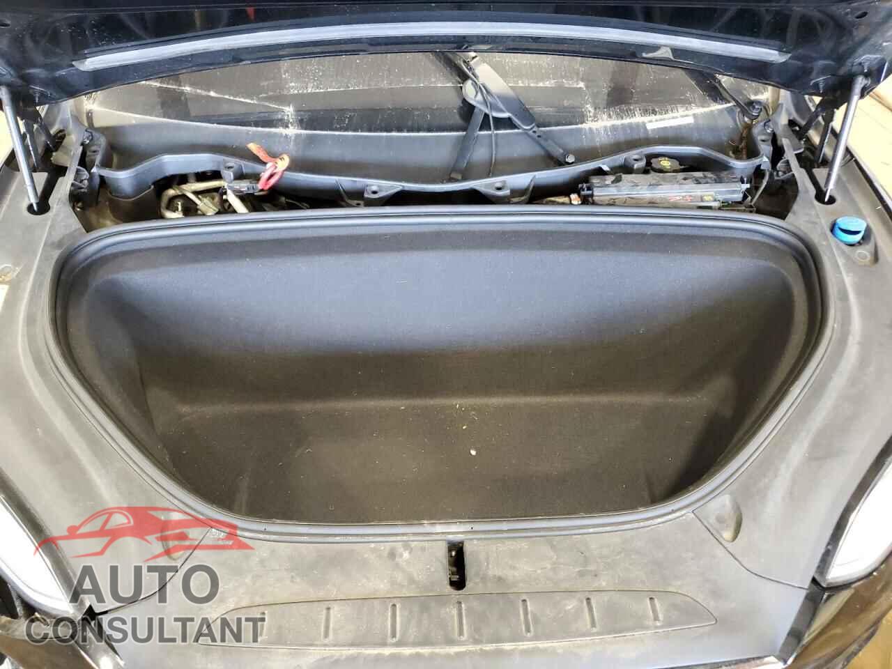 TESLA MODEL X 2016 - 5YJXCBE42GF017553