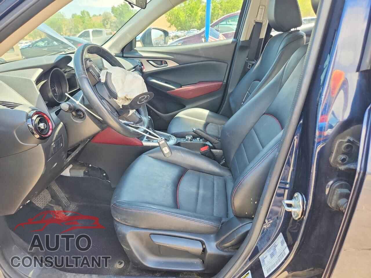 MAZDA CX-3 2018 - JM1DKFC78J0312737