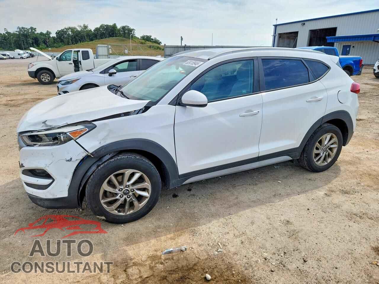 HYUNDAI TUCSON 2017 - KM8J3CA42HU432829