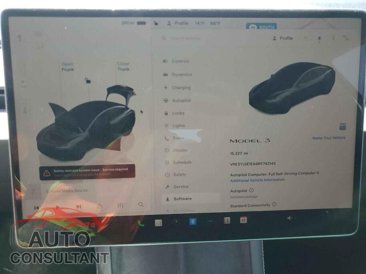 TESLA MODEL 3 2024 - 5YJ3E1EA9RF742143