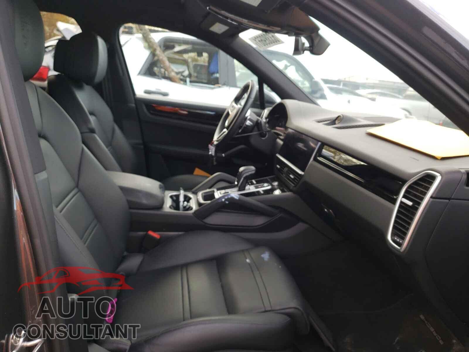 PORSCHE CAYENNE 2020 - WP1AA2AY3LDA03942