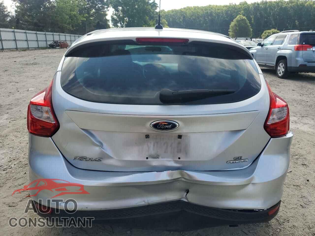 FORD FOCUS 2014 - 1FADP3K22EL317660
