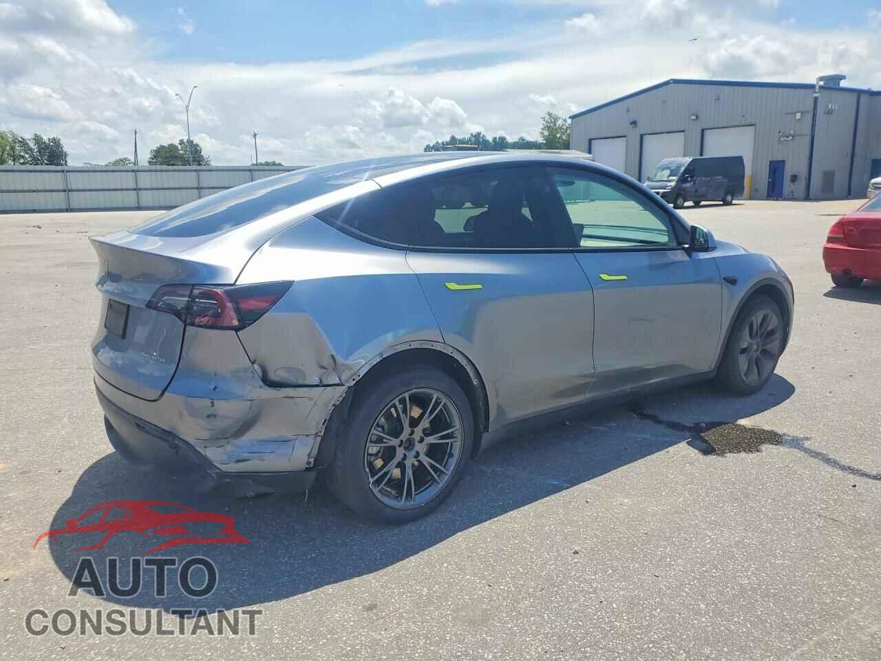 TESLA MODEL Y 2024 - 7SAYGDEEXRA311413