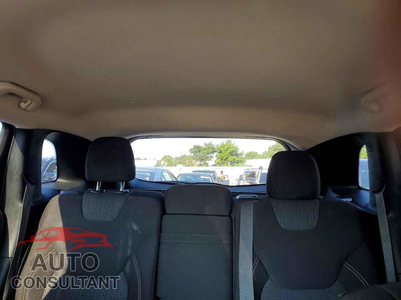 JEEP CHEROKEE 2015 - 1C4PJMCS4FW512818