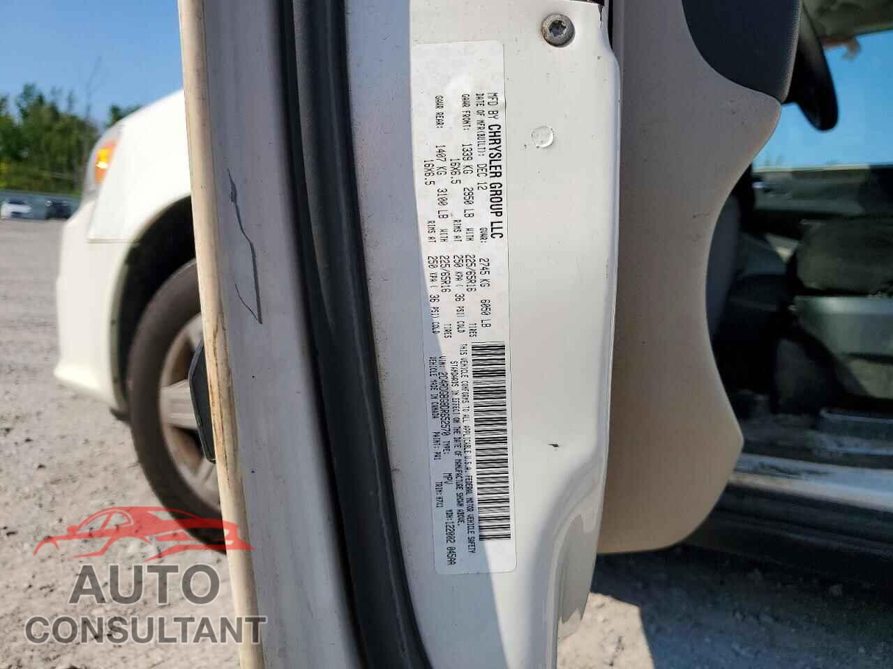 DODGE CARAVAN 2013 - 2C4RDGBG8DR652570