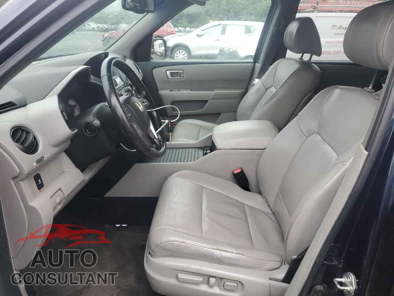 HONDA PILOT 2012 - 5FNYF4H64CB002731