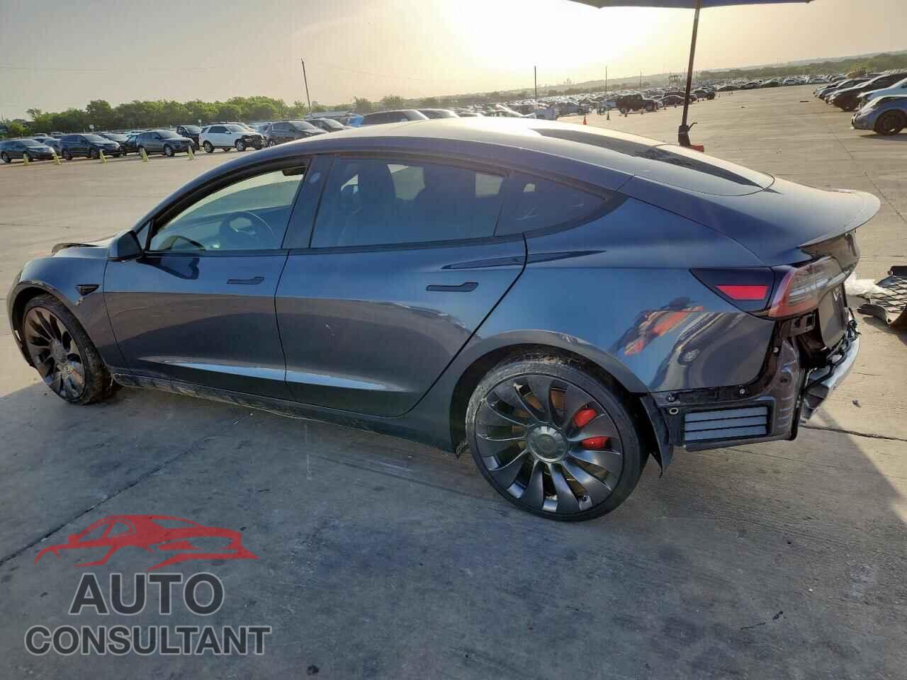 TESLA MODEL 3 2021 - 5YJ3E1EC8MF043970