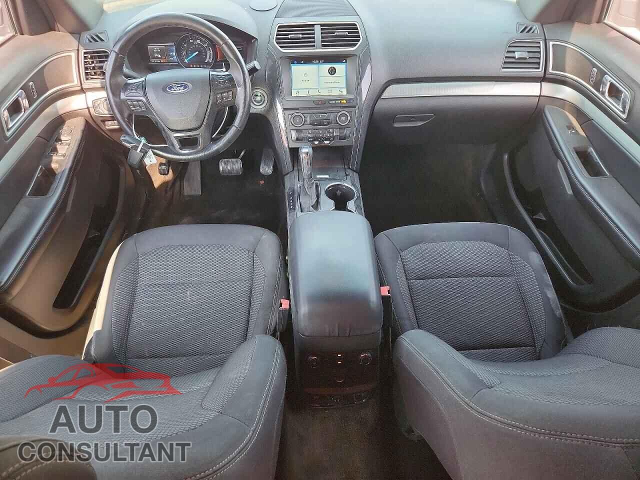 FORD EXPLORER 2017 - 1FM5K7D89HGB39583