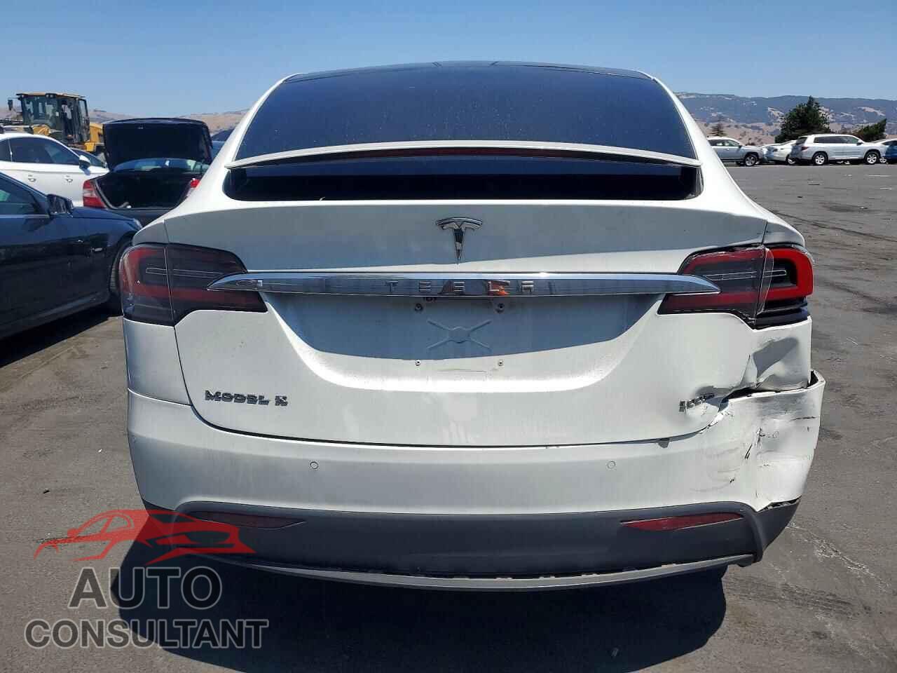 TESLA MODEL X 2017 - 5YJXCBE20HF059588