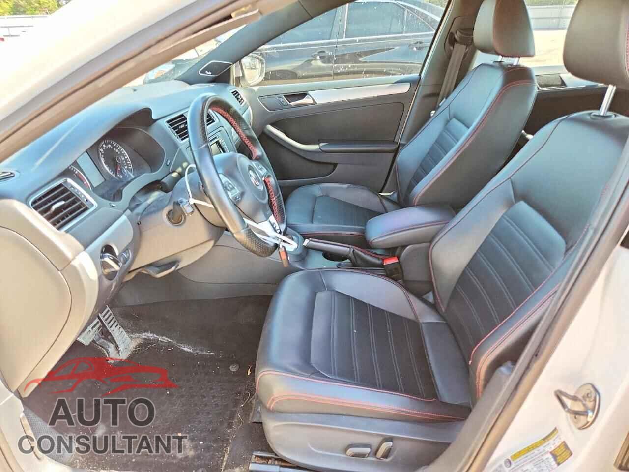 VOLKSWAGEN JETTA 2013 - 3VW4S7AJ2DM299518