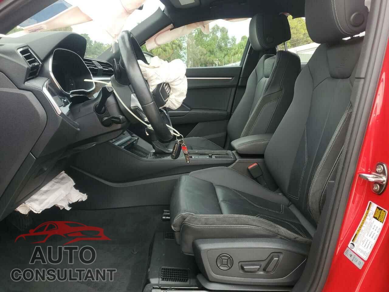 AUDI Q3 2021 - WA1EECF37M1006141