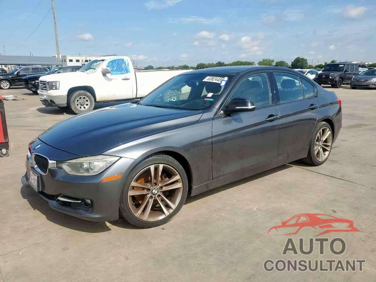 BMW 3 SERIES 2013 - WBA3C1C58DF443918