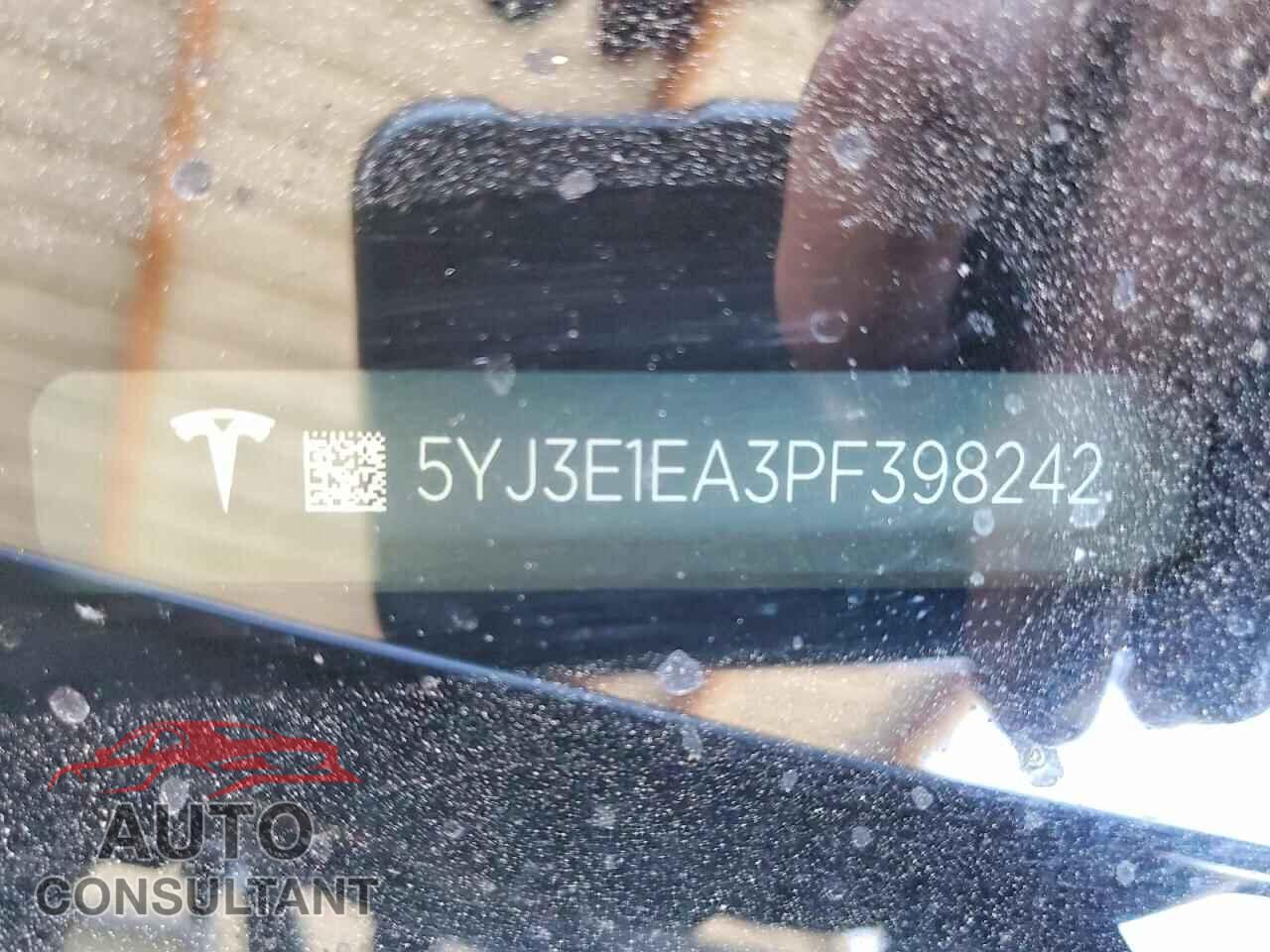 TESLA MODEL 3 2023 - 5YJ3E1EA3PF398242
