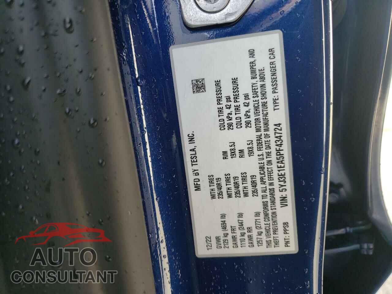 TESLA MODEL 3 2023 - 5YJ3E1EA5PF434724