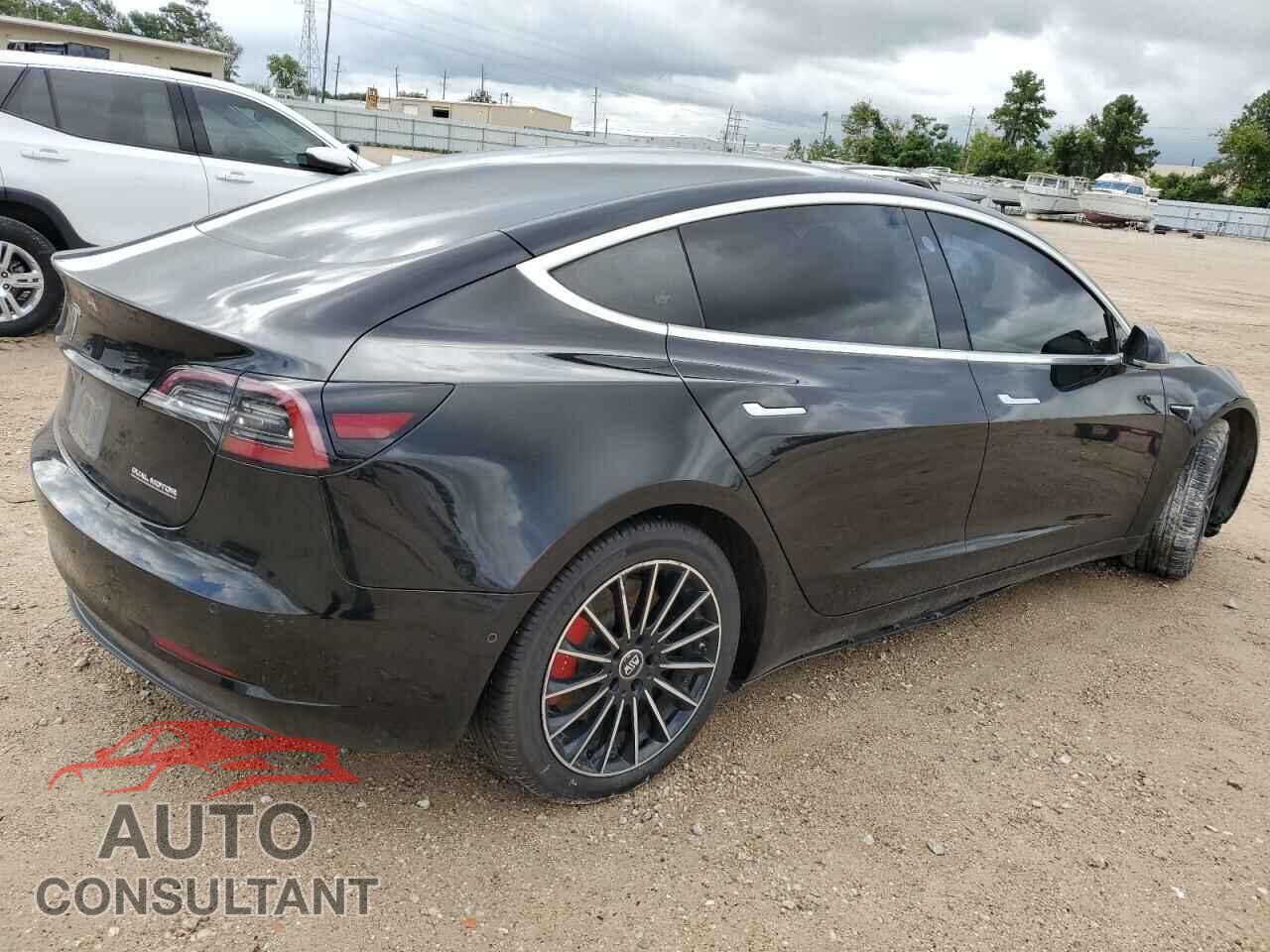 TESLA MODEL 3 2018 - 5YJ3E1EB4JF105447
