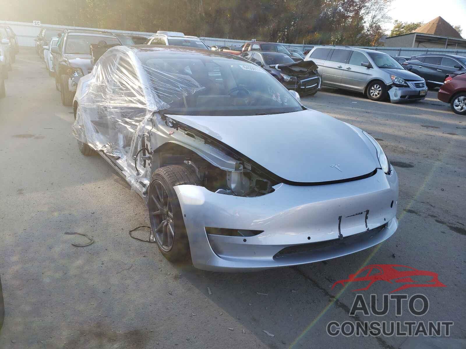 TESLA MODEL 3 2018 - 5YJ3E1EAXJF030633