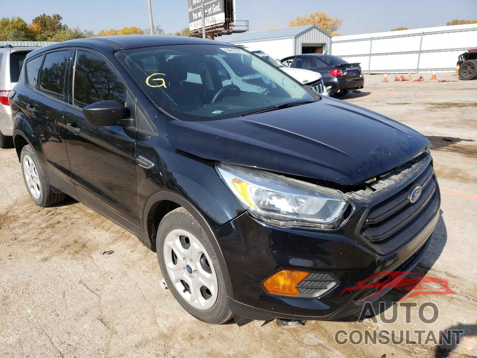 FORD ESCAPE 2017 - 1FMCU0F76HUD57723
