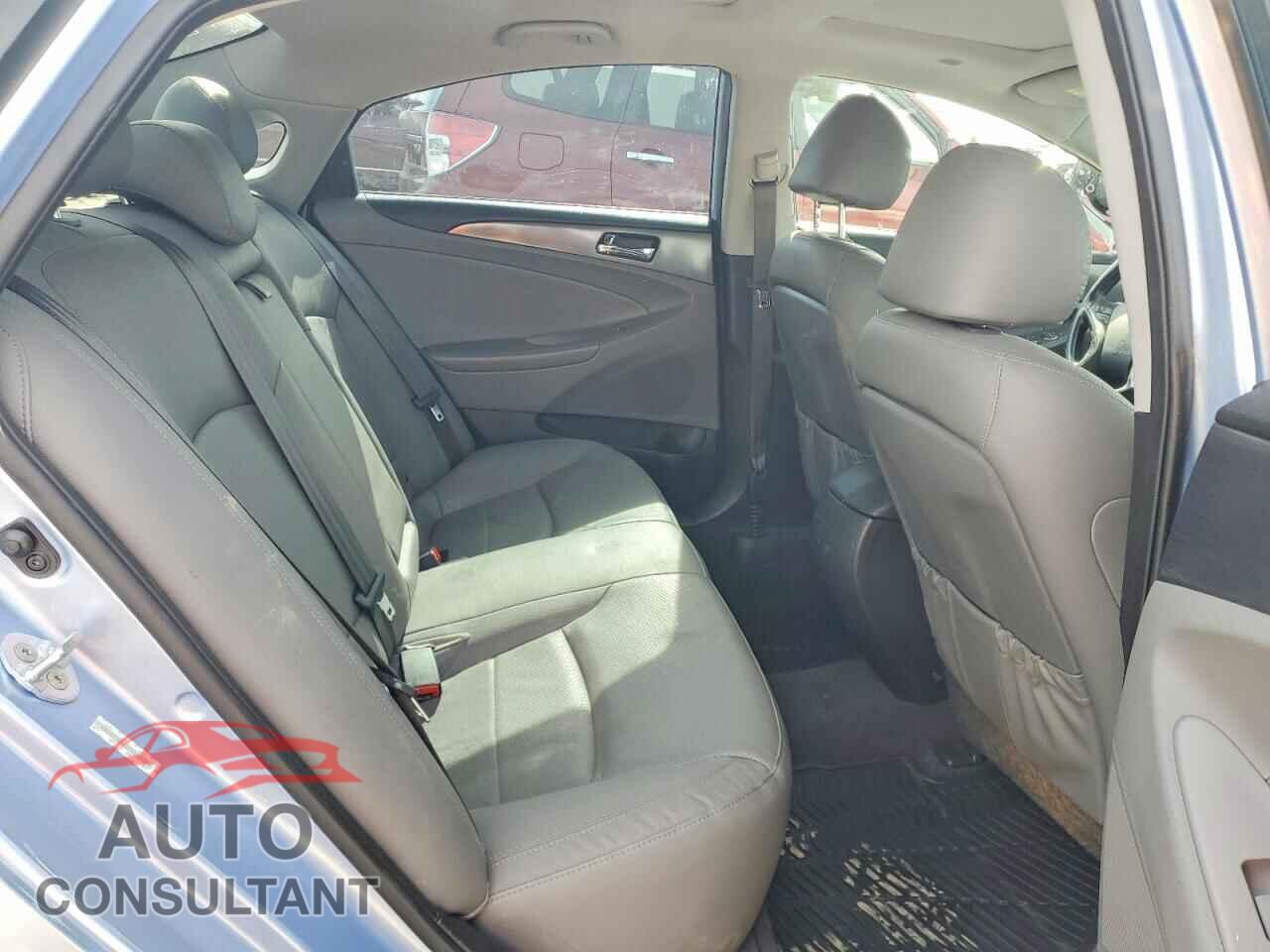 HYUNDAI SONATA 2015 - KMHEC4A43FA121464