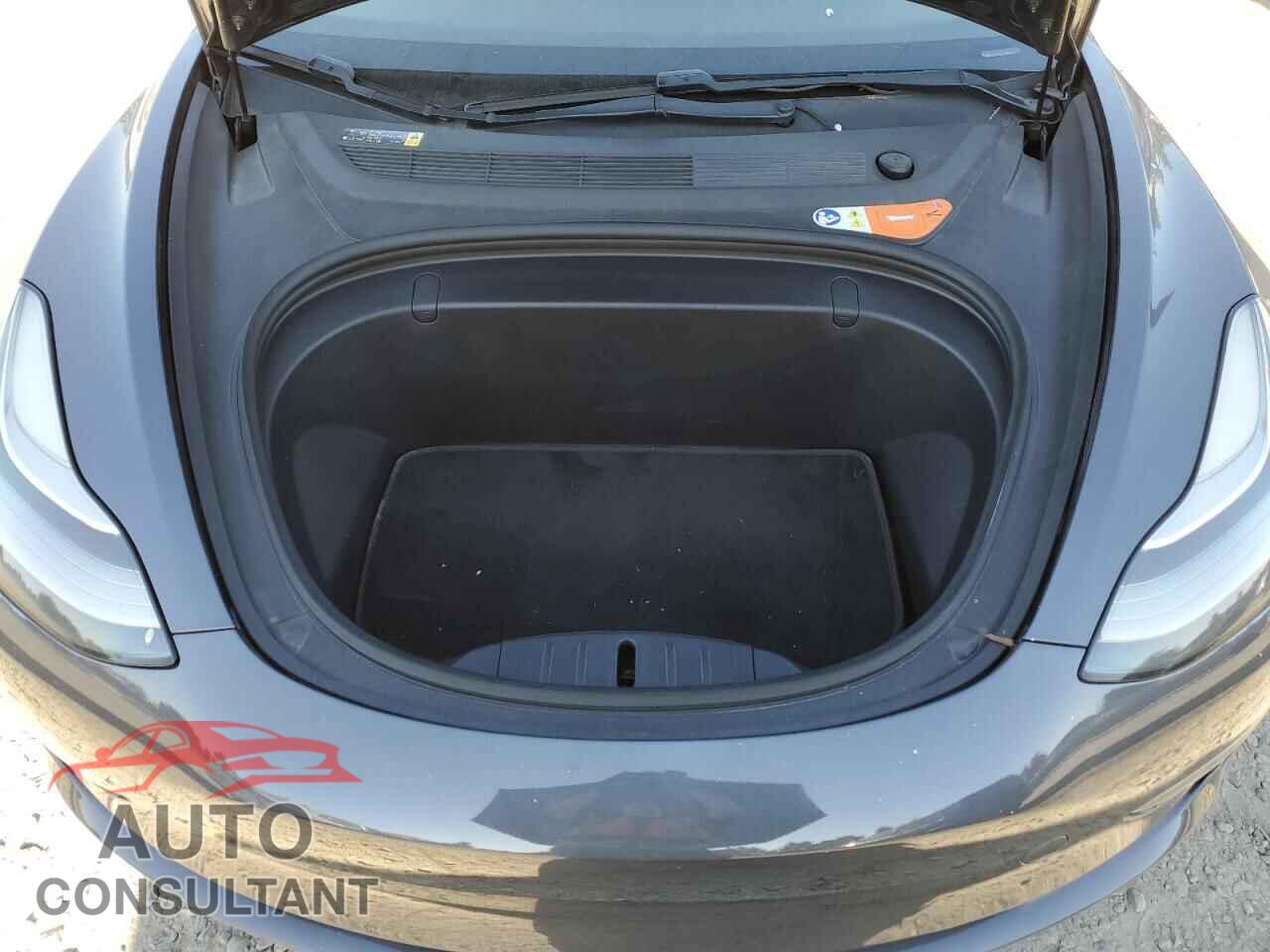 TESLA MODEL 3 2018 - 5YJ3E1EA1JF018855