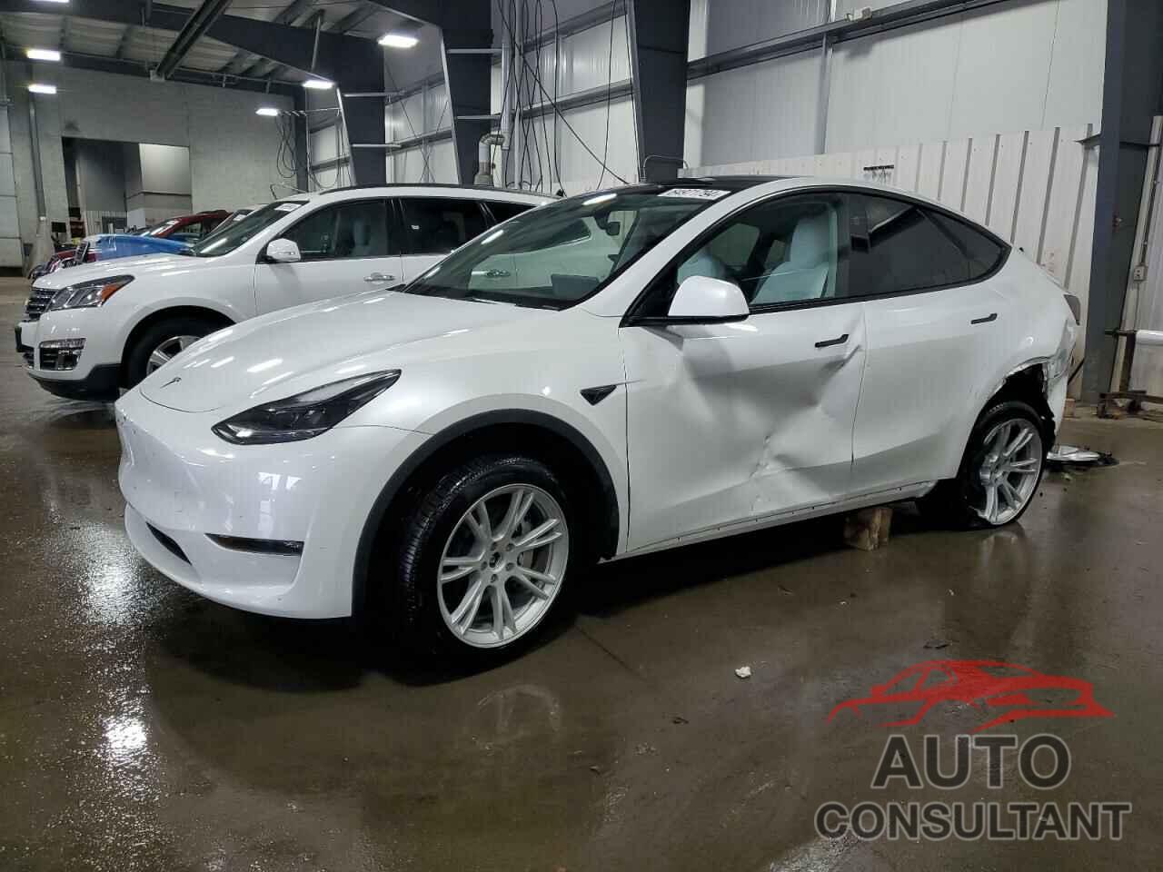 TESLA MODEL Y 2024 - 7SAYGDEE6RA260511