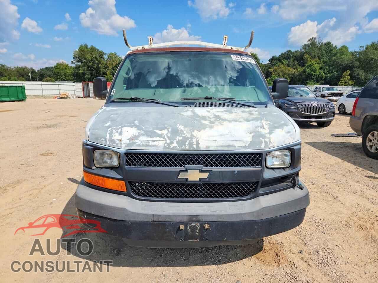 CHEVROLET EXPRESS 2011 - 1GCWGFCA4B1186846