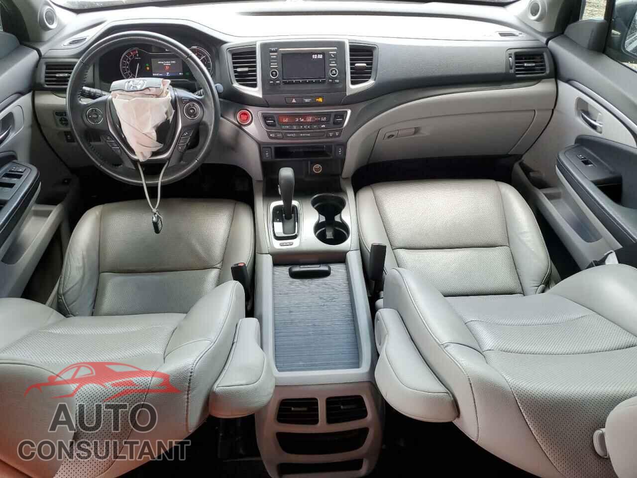HONDA RIDGELINE 2017 - 5FPYK2F51HB005210