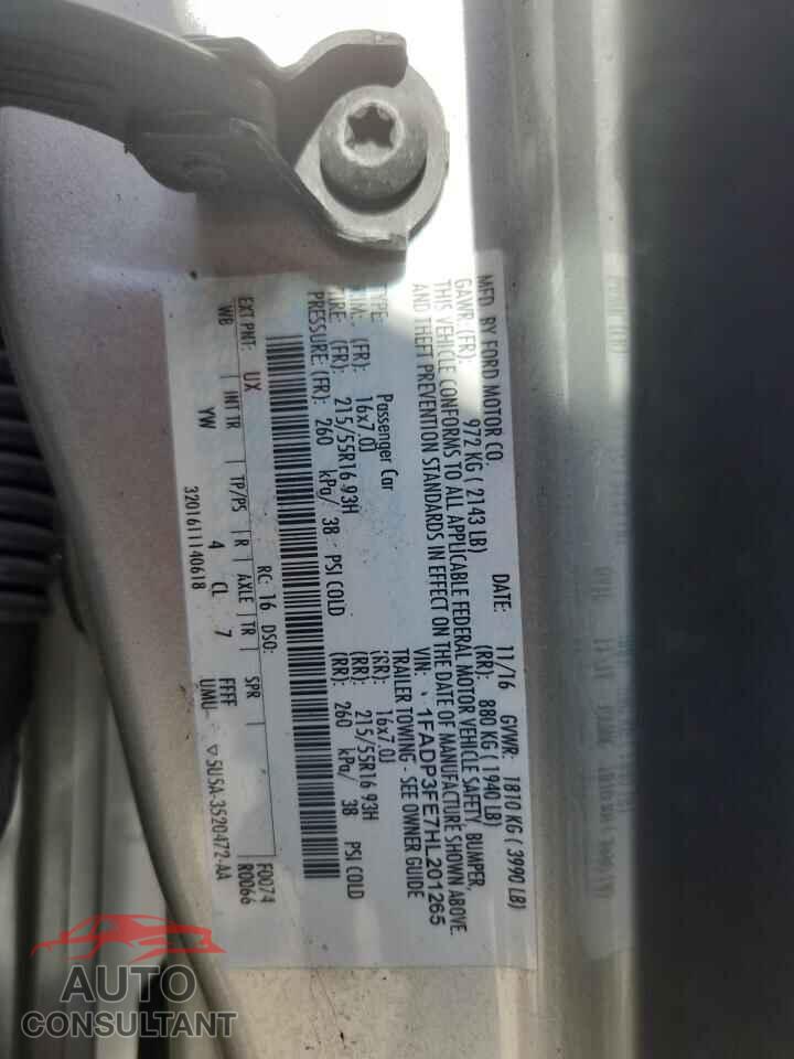 FORD FOCUS 2017 - 1FADP3FE7HL201265