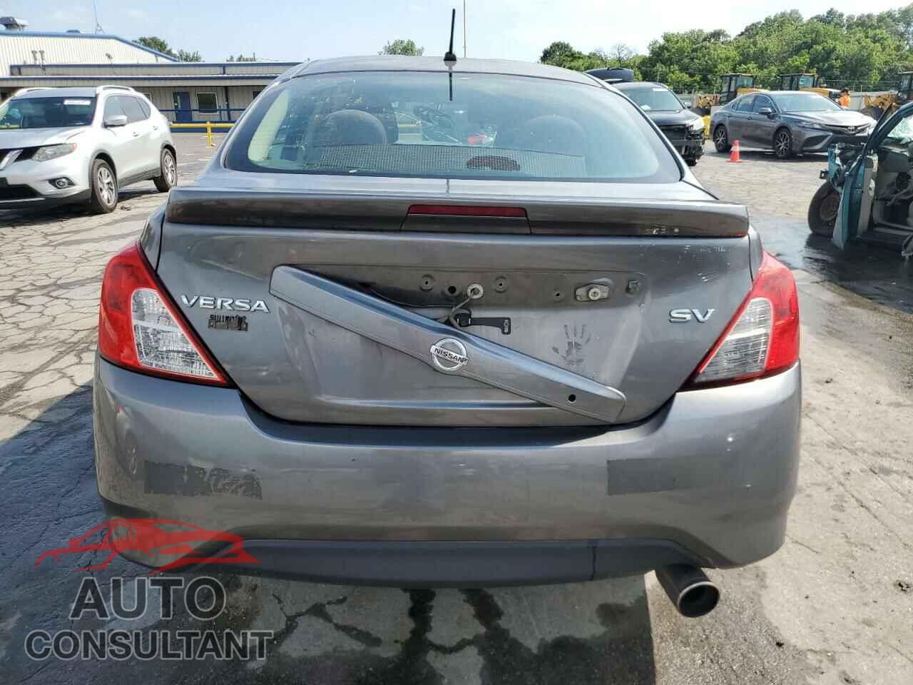 NISSAN VERSA 2017 - 3N1CN7AP1HL901110