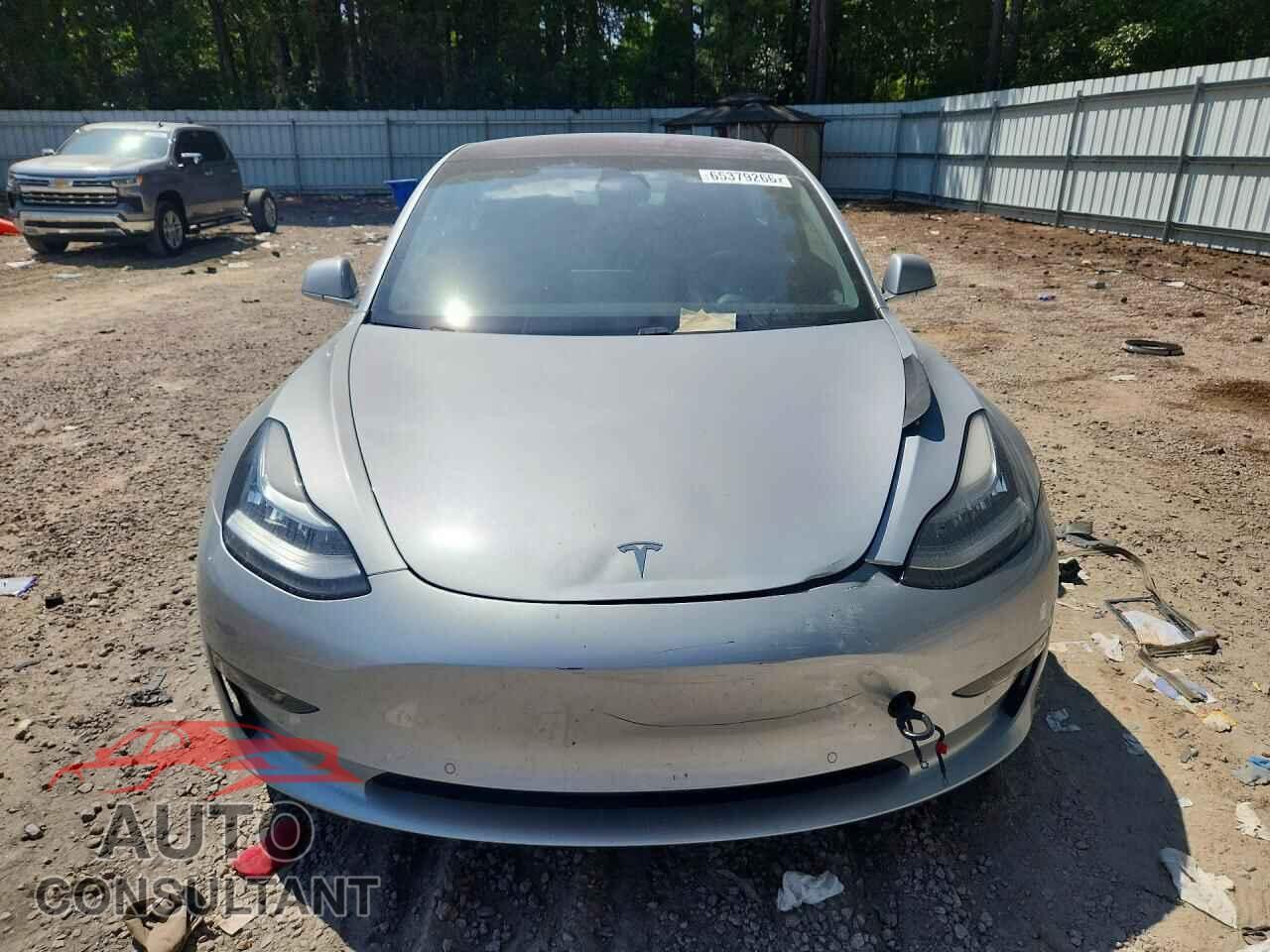 TESLA MODEL 3 2018 - 5YJ3E1EB3JF069170