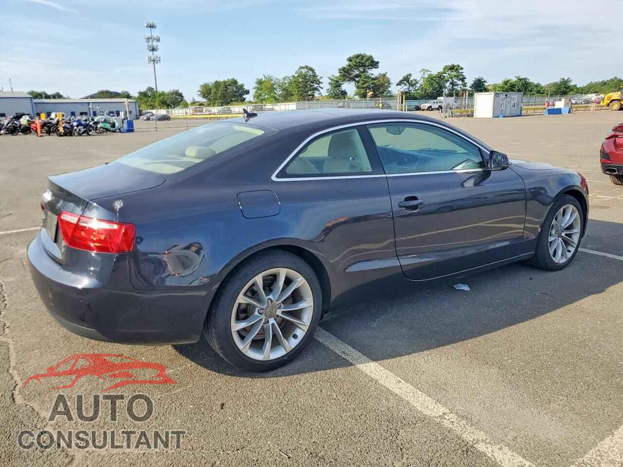 AUDI A5 2013 - WAUCFAFR4DA018456