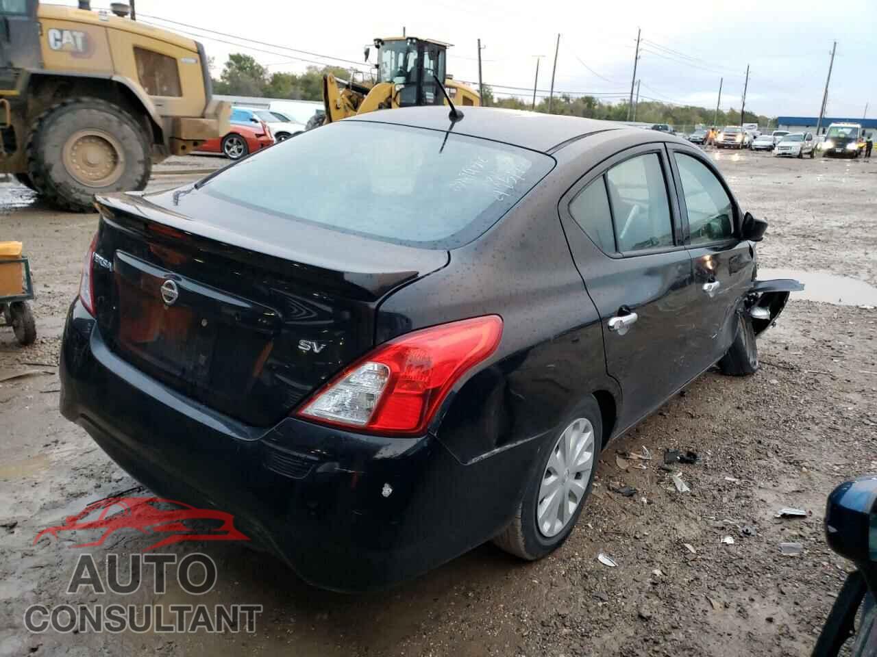 NISSAN VERSA 2017 - 3N1CN7AP7HL814988
