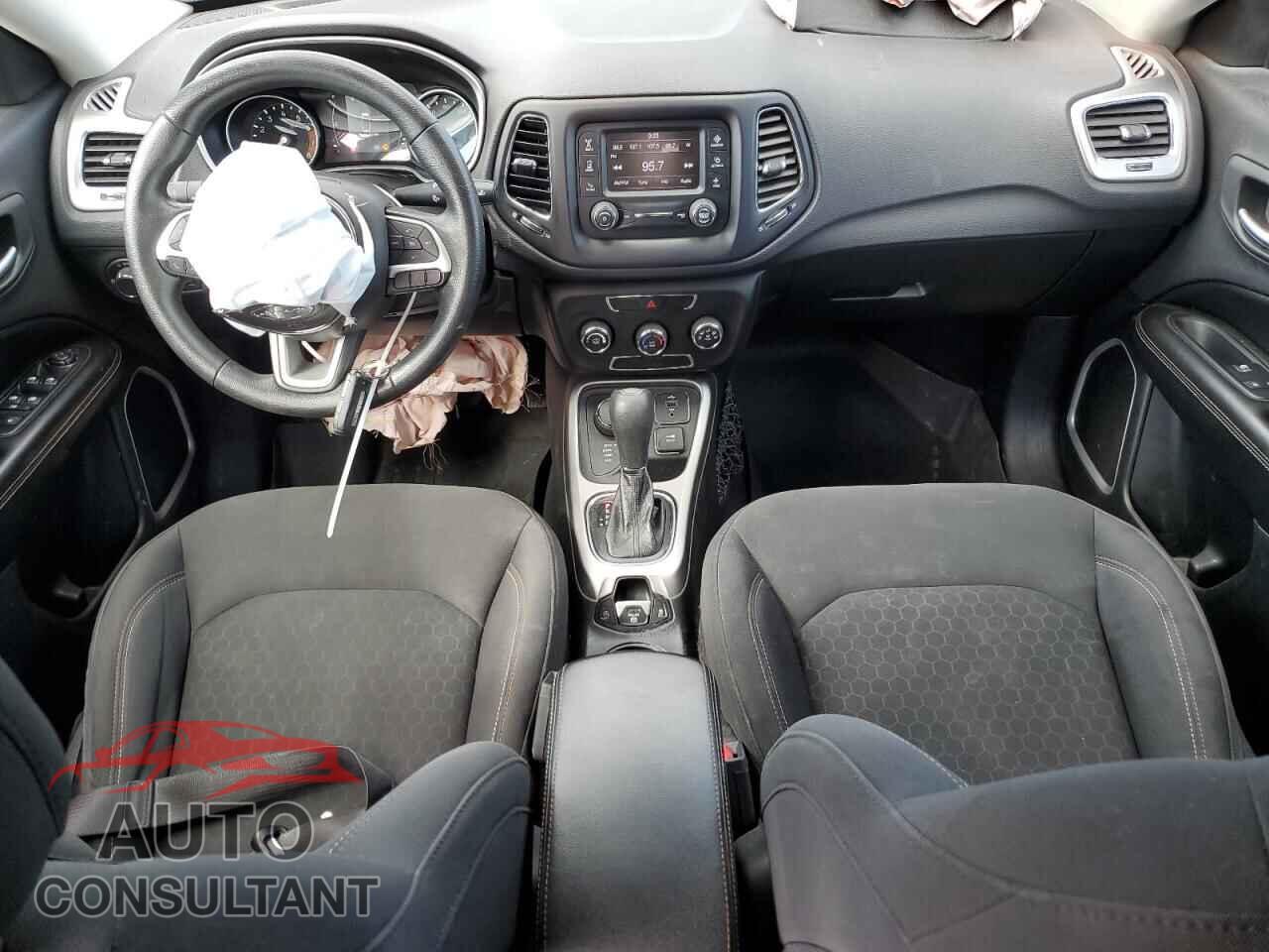 JEEP COMPASS 2017 - 3C4NJDAB4HT698654