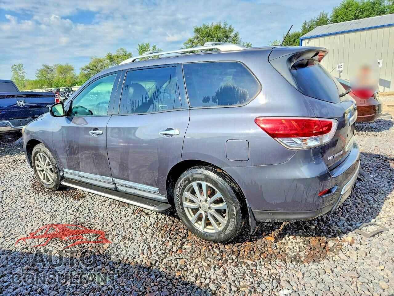 NISSAN PATHFINDER 2013 - 5N1AR2MN4DC615288