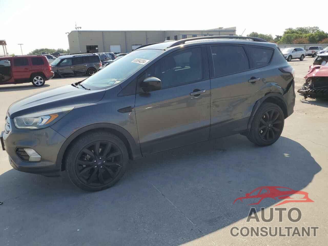 FORD ESCAPE 2017 - 1FMCU0GD5HUF06692