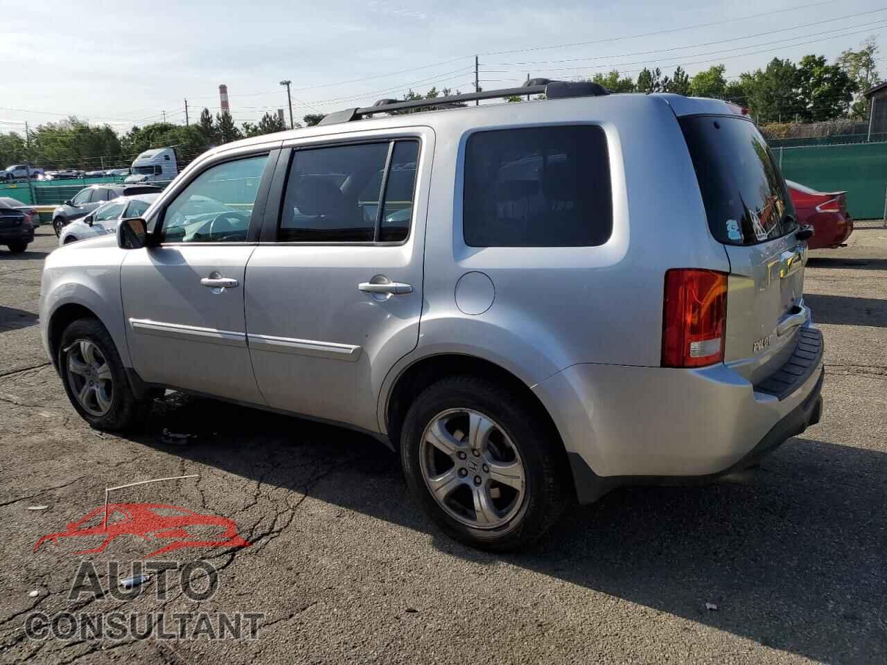 HONDA PILOT 2015 - 5FNYF4H48FB069304