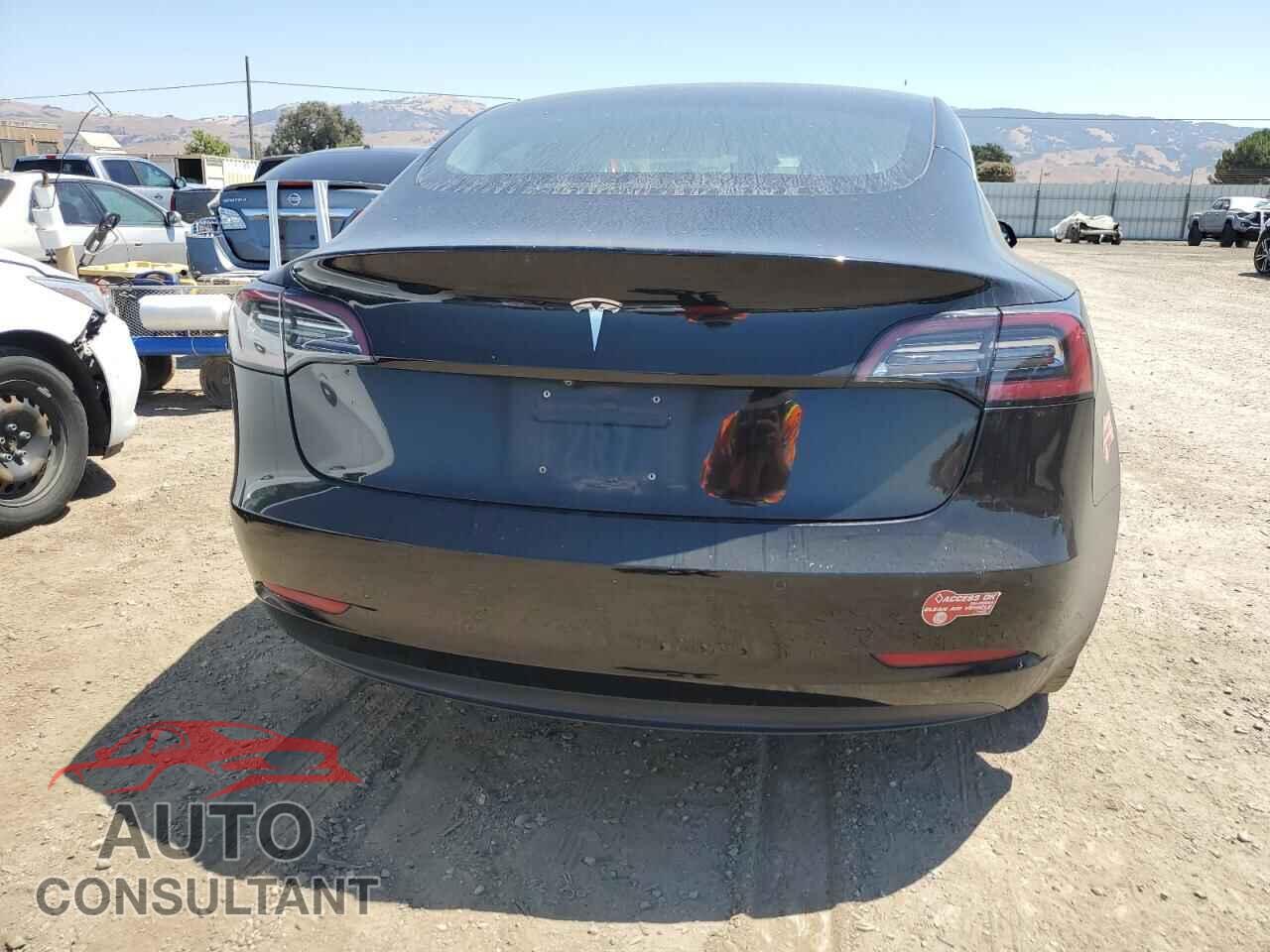 TESLA MODEL 3 2018 - 5YJ3E1EA5JF062700