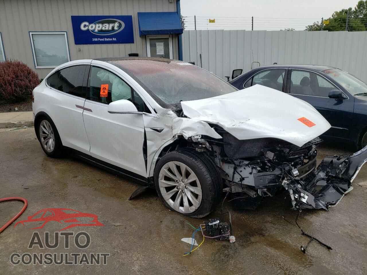 TESLA MODEL X 2017 - 5YJXCBE22HF035678