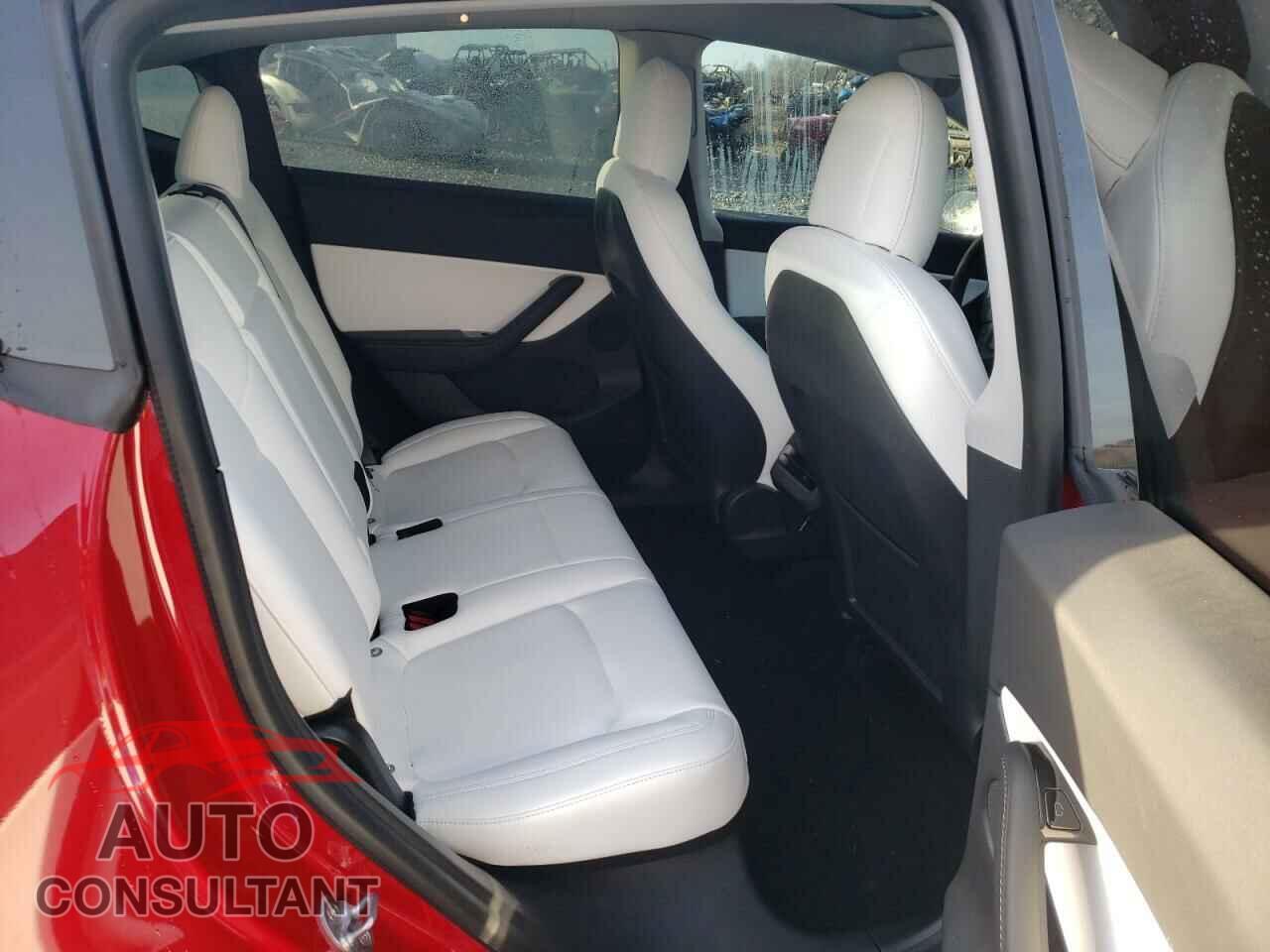 TESLA MODEL Y 2021 - 5YJYGDEF3MF089184