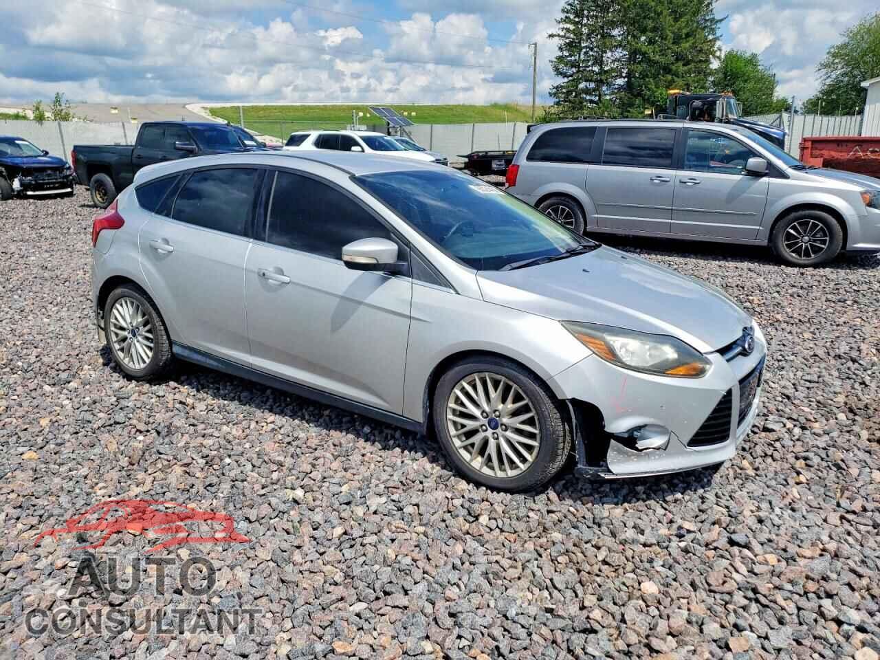 FORD FOCUS 2014 - 1FADP3N27EL463404