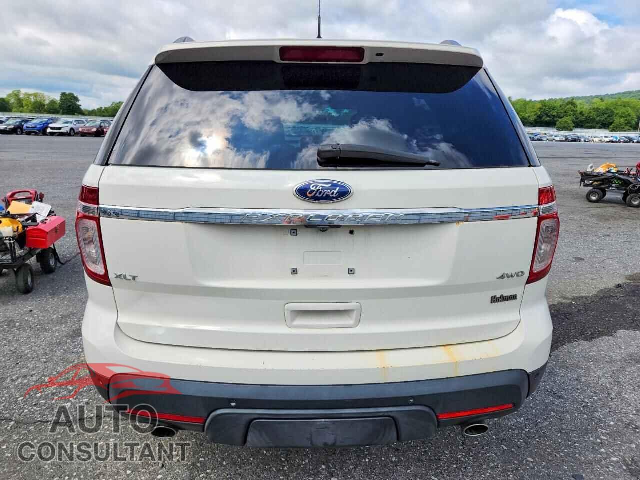 FORD EXPLORER 2011 - 1FMHK8D87BGA08615