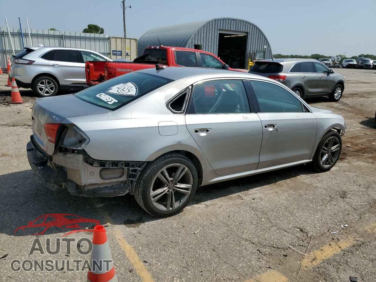 VOLKSWAGEN PASSAT 2014 - 1VWCN7A34EC062469