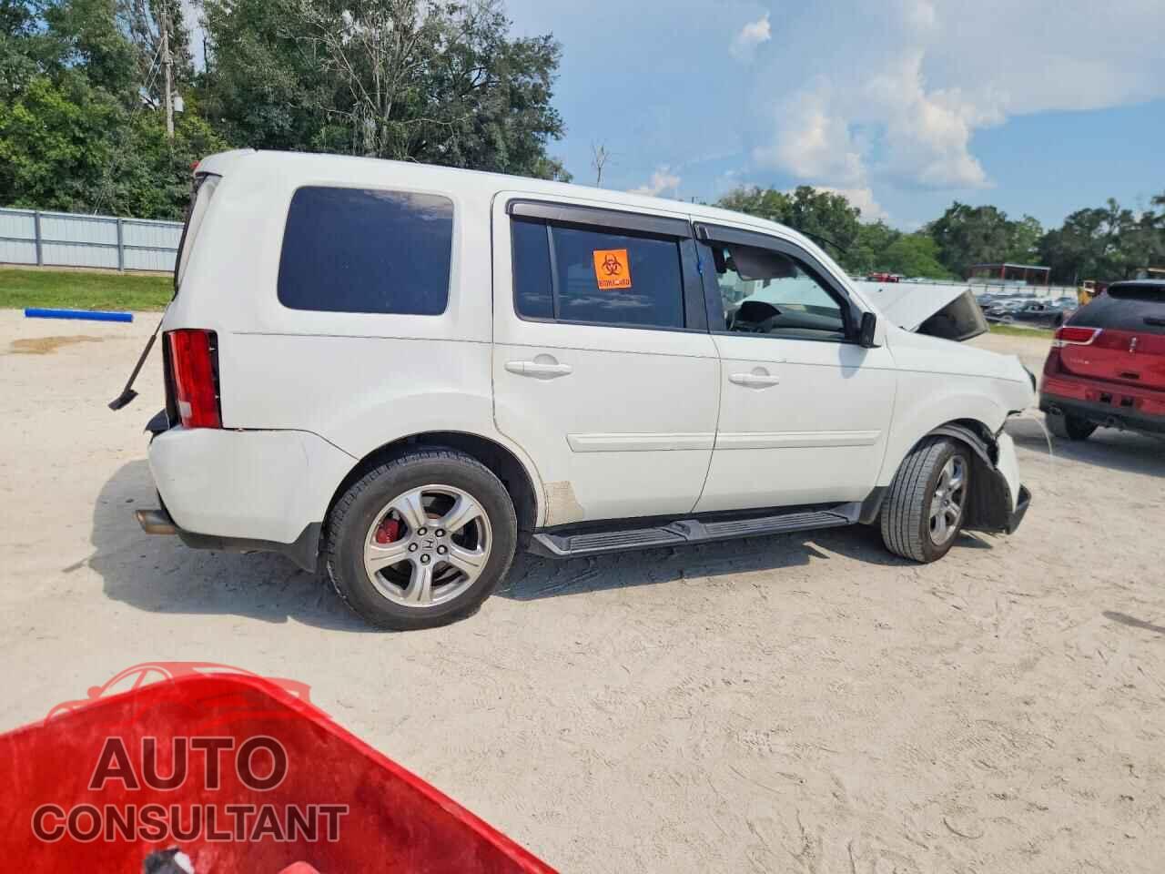 HONDA PILOT 2015 - 5FNYF4H51FB063787