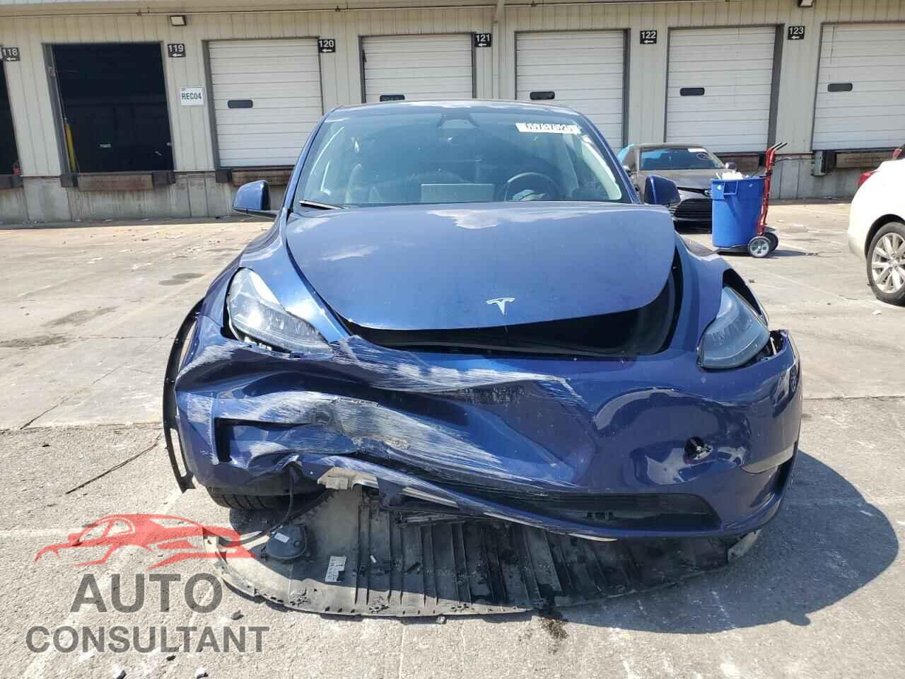 TESLA MODEL Y 2024 - 7SAYGDEE4RF050119