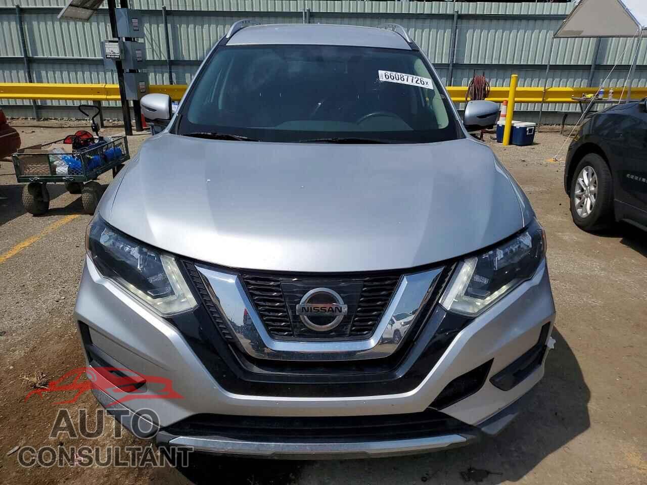 NISSAN ROGUE 2017 - KNMAT2MV7HP606024