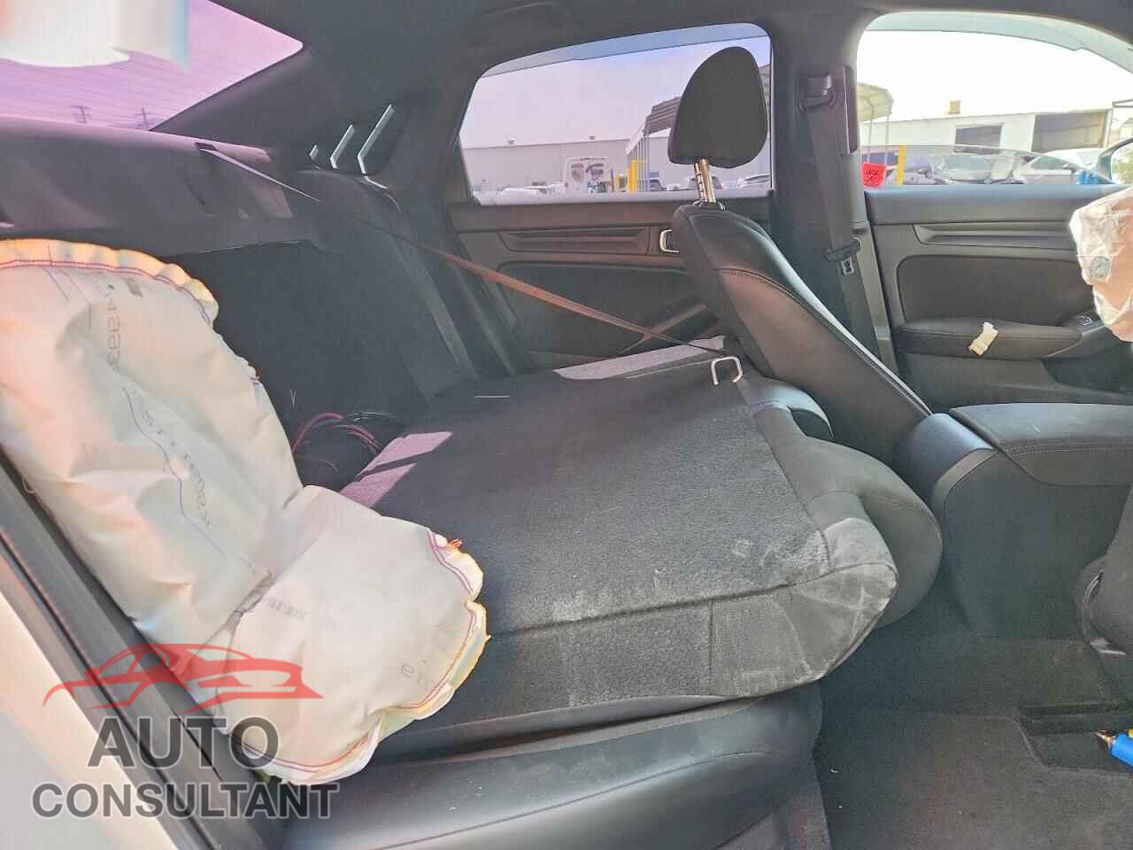 HONDA CIVIC 2023 - 2HGFE2F55PH513570