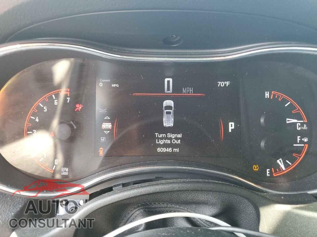 DODGE DURANGO 2018 - 1C4RDJAG8JC497327